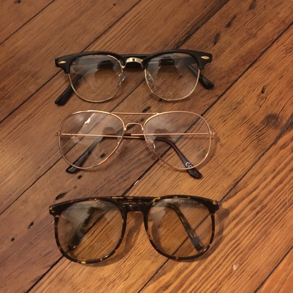 bundle of fake fashion glasses